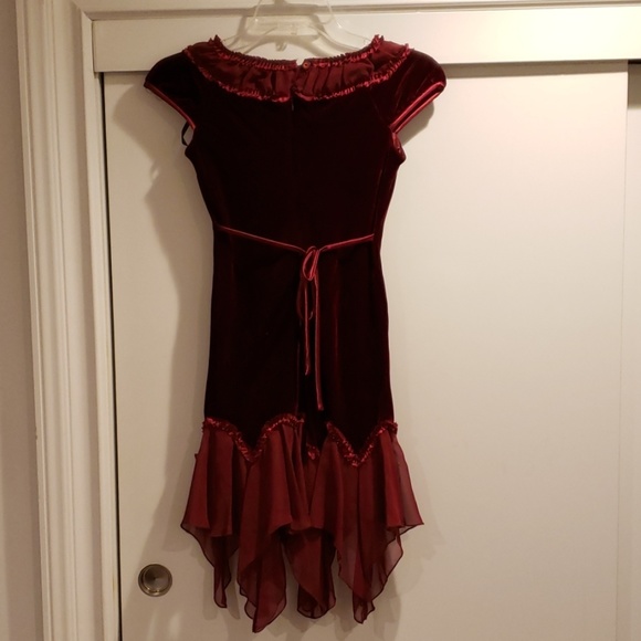 Dress - Picture 2 of 2